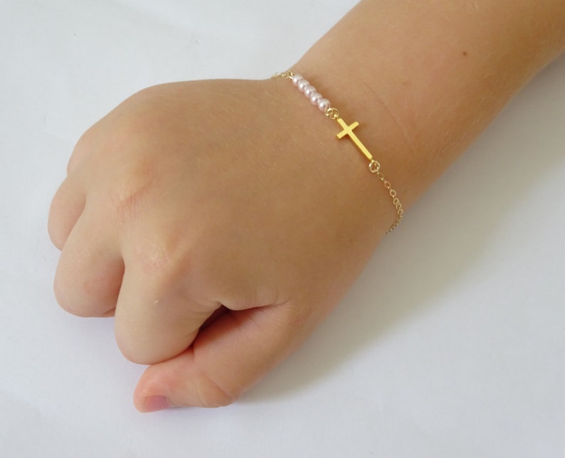 Cross Bracelet, Pearl bracelet, Baptism Jewelry, Baby Girl Bracelet, Christening jewellery, Gold Cross bracelet, Gift for her 