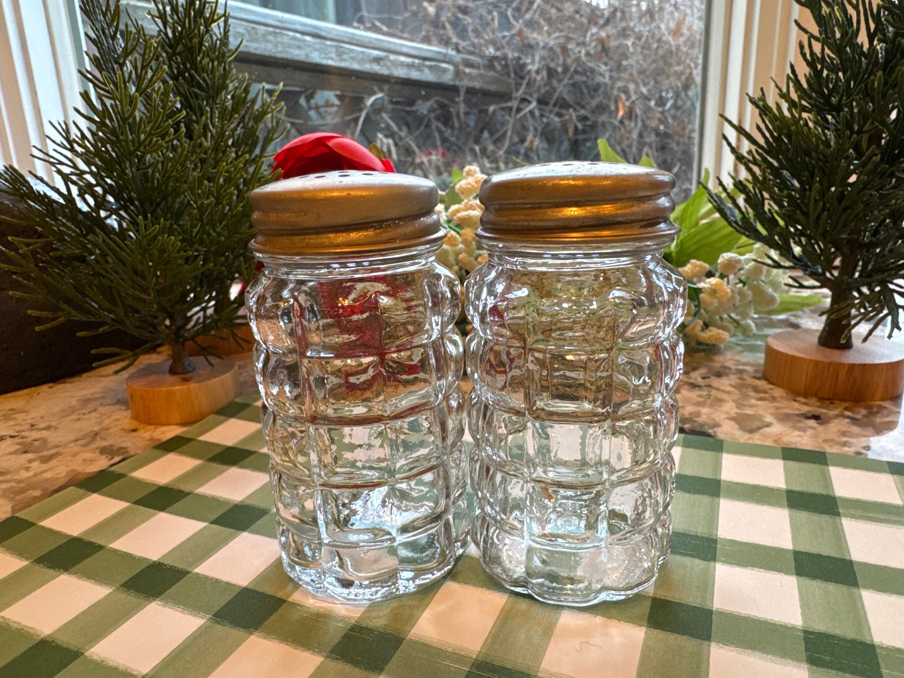Vintage Clear 50 s Anchor Hocking Waffle Pattern SALT and PEPPER Shakers in Very Excellent Condition Ships Fast Made in USA Etsy UK