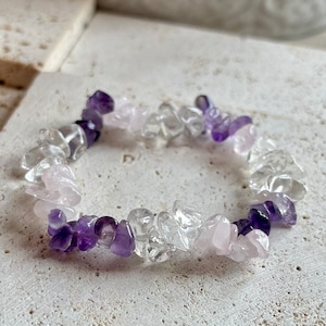 Natural Amethyst, Rose Quartz & Clear Quartz Crystal Chip Gemstone Bracelet (Gift Wrapped) - Calming and Healing Stones