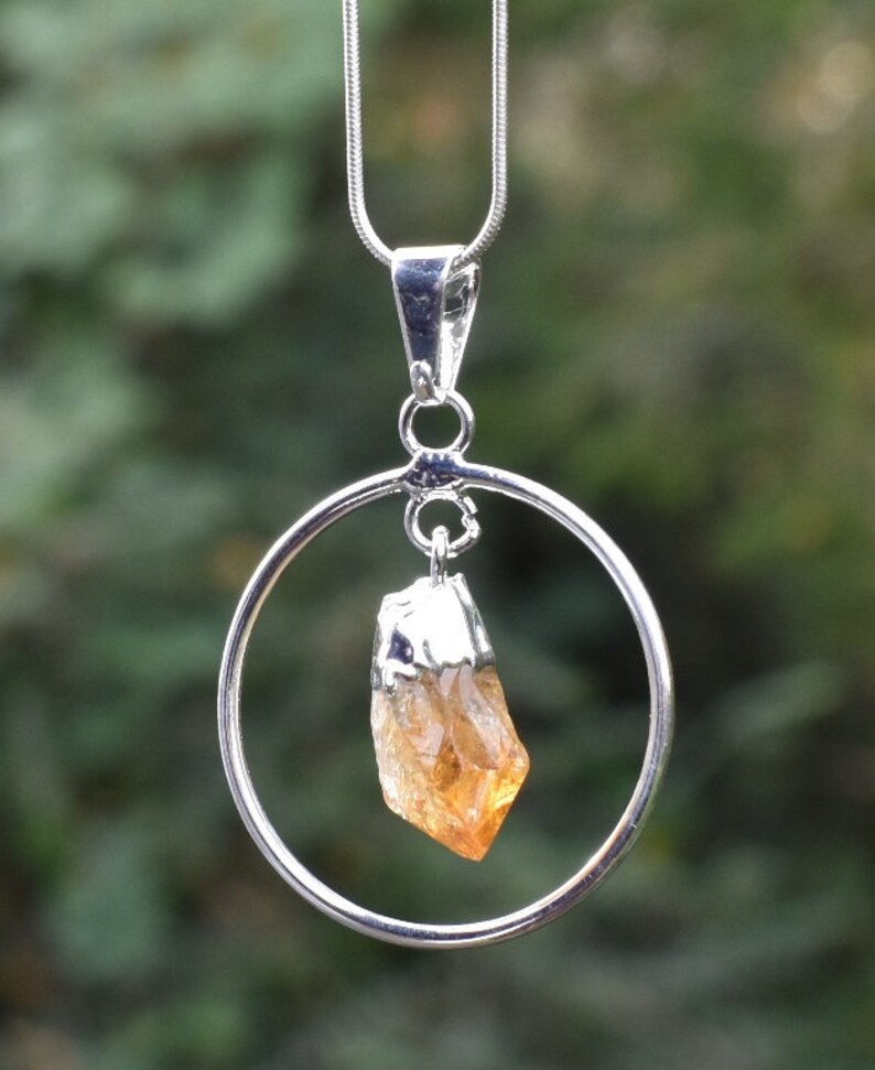 Beautiful /& Natural Necklace Pendant incorporating Small Citrine Crystal Charm with Gift Box By Reiju.