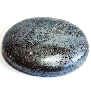 Hematite Crystal Cabachone Natural Stone (Beautifully Gift Wrapped) - Stone of Willpower