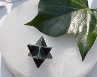 Bloodstone Hand Cut Crystal Merkaba Star Natural Stone - Revitalizing Stone