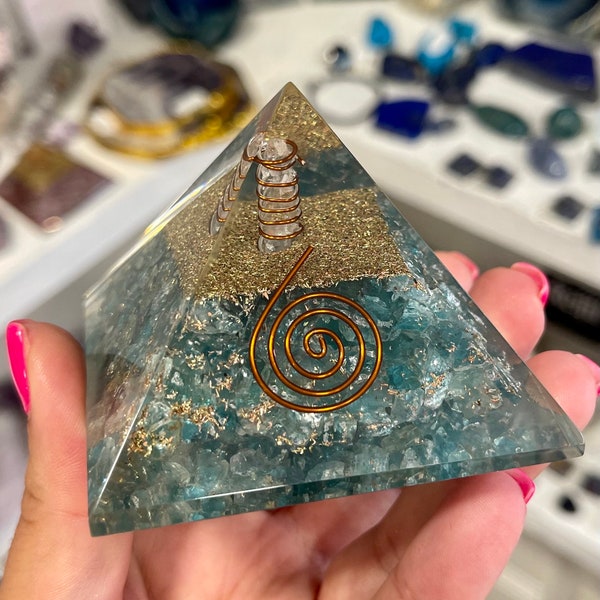 Large Apatite & Clear Quartz Orgone Pyramid Orgonite Gemstone Crystal - Stone of Motivation