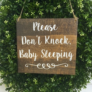 Please don't knock baby sleeping  - Do not disturb sign - Nap time Door Sign - Baby Shower - Don't knock sign - wood sign - door sign