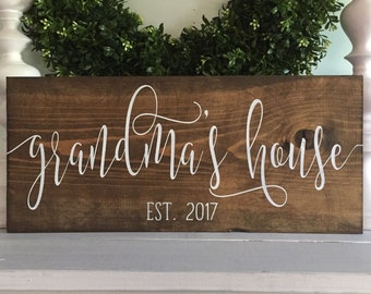 Grandmas House wood sign, Gift for Grandma, Pregnancy Reveal, Grandma Sign,  New Grandma sign, personalized grandma, gift for mom