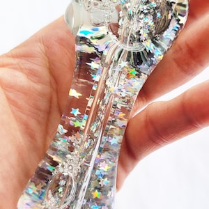 Pipe de poche congelable Star Chaser en verre remplie de paillettes