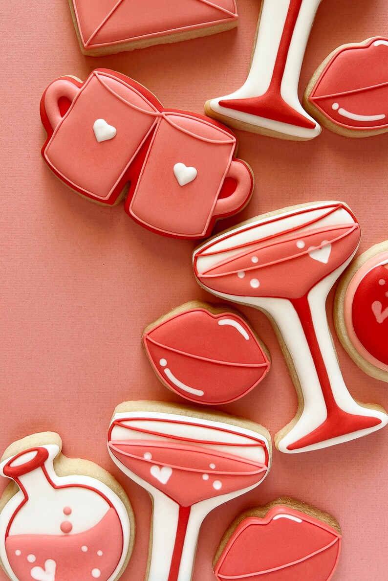 Kissy Lips Cookie Cutter image 4