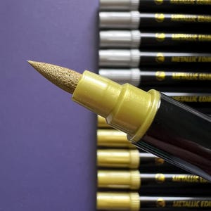 Metallic Food Marker - Gold and Silver Dual Tip image 2