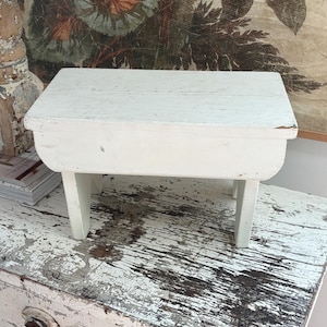 CHUNKY PAINTED STOOL or Bench • Sturdy Vintage White Cottage Stool for Decor, Candle Stand, Plant Stand, Kitchen, Bath!