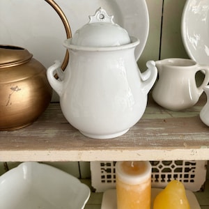 WEDGWOOD SUGAR BOWL+ Lid  • Antique English Ironstone Sugar Bowl  • Vintage Sugar Bowl • Excellent!