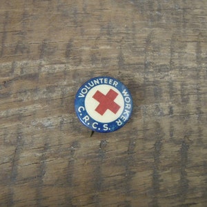 Vintage 1940 Era Société canadienne de la Croix-Rouge Travailleur bénévole CRCS Pin Back Button - LIVRAISON GRATUITE