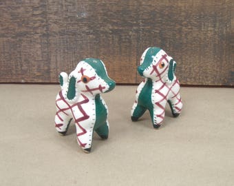 Vintage 1970s Era Napco Plaid Dog Salt and Pepper Shaker Set - Made in Japan - FREE SHIPPING