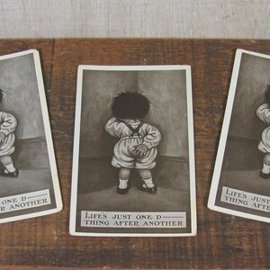 Ensemble de 3 cartes postales vintage Life Just One Damn Thing After Another Valentine & Son - LIVRAISON GRATUITE