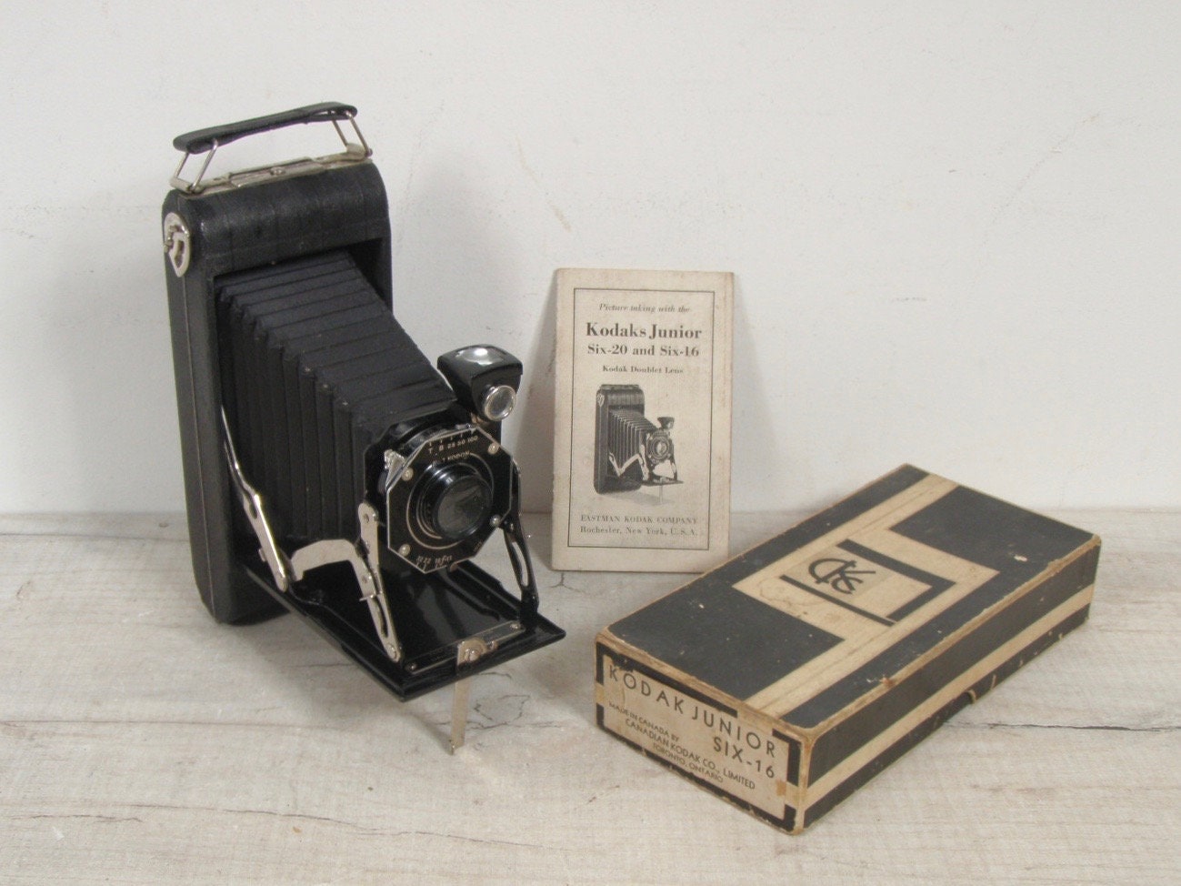 Vintage Canadian Made Kodak Eastman Junior Six 16 Camera Original Series I  Model W/ Box & Instructions 1930s Era FREE SHIPPING - Etsy