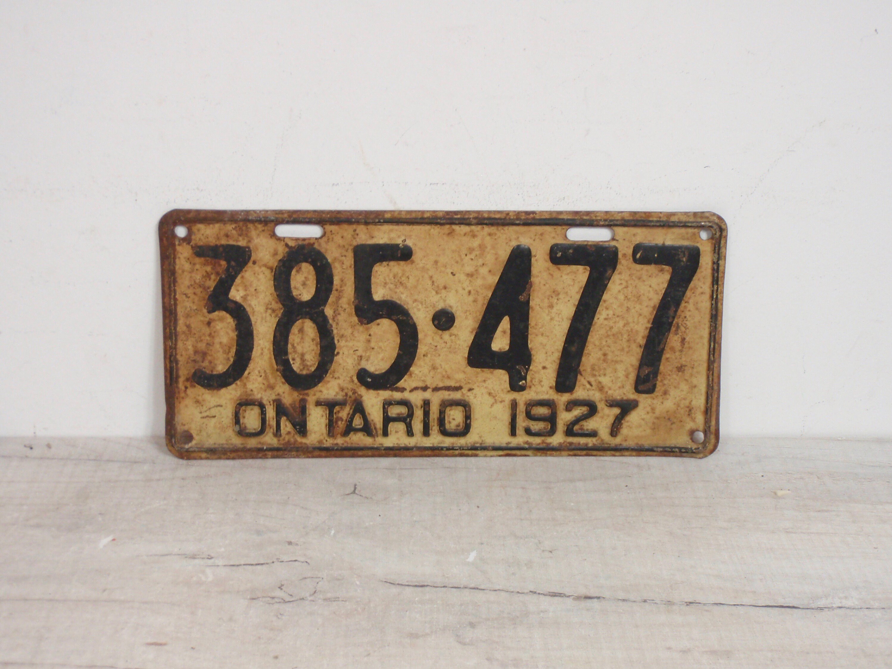 Antique Set of Ontario license plates 1927 (DEB) Antique Set of Ontario license plates 1927 (DEB)
