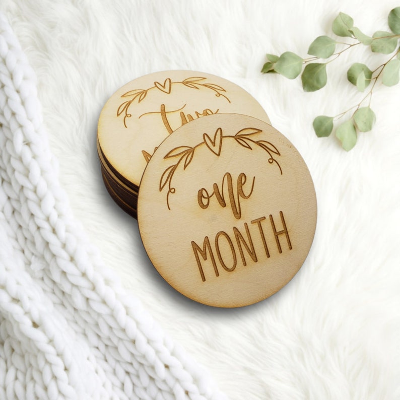 Wooden Baby Milestone Markers Newborn Gift Wooden Monthly Milestone Cards Personalized Milestone Cards Baby Milestone Blocks