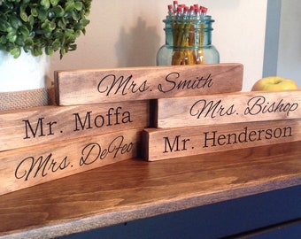 Personalized Desktop Name Sign, Teacher Gift, Reward Signs, Office Signs, Name Plaques, Wedding Table, Wedding Centerpiece, Back to School