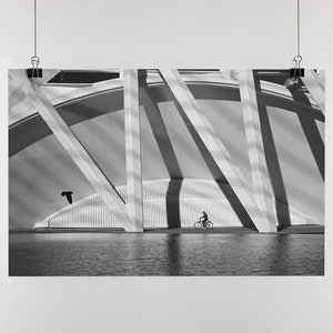 Wall Art Decor, Home Decor, Printable Fine Art Photography, INSTANT DOWNLOAD, Street Photography, Black and White, Bicycle, Valencia, Moment
