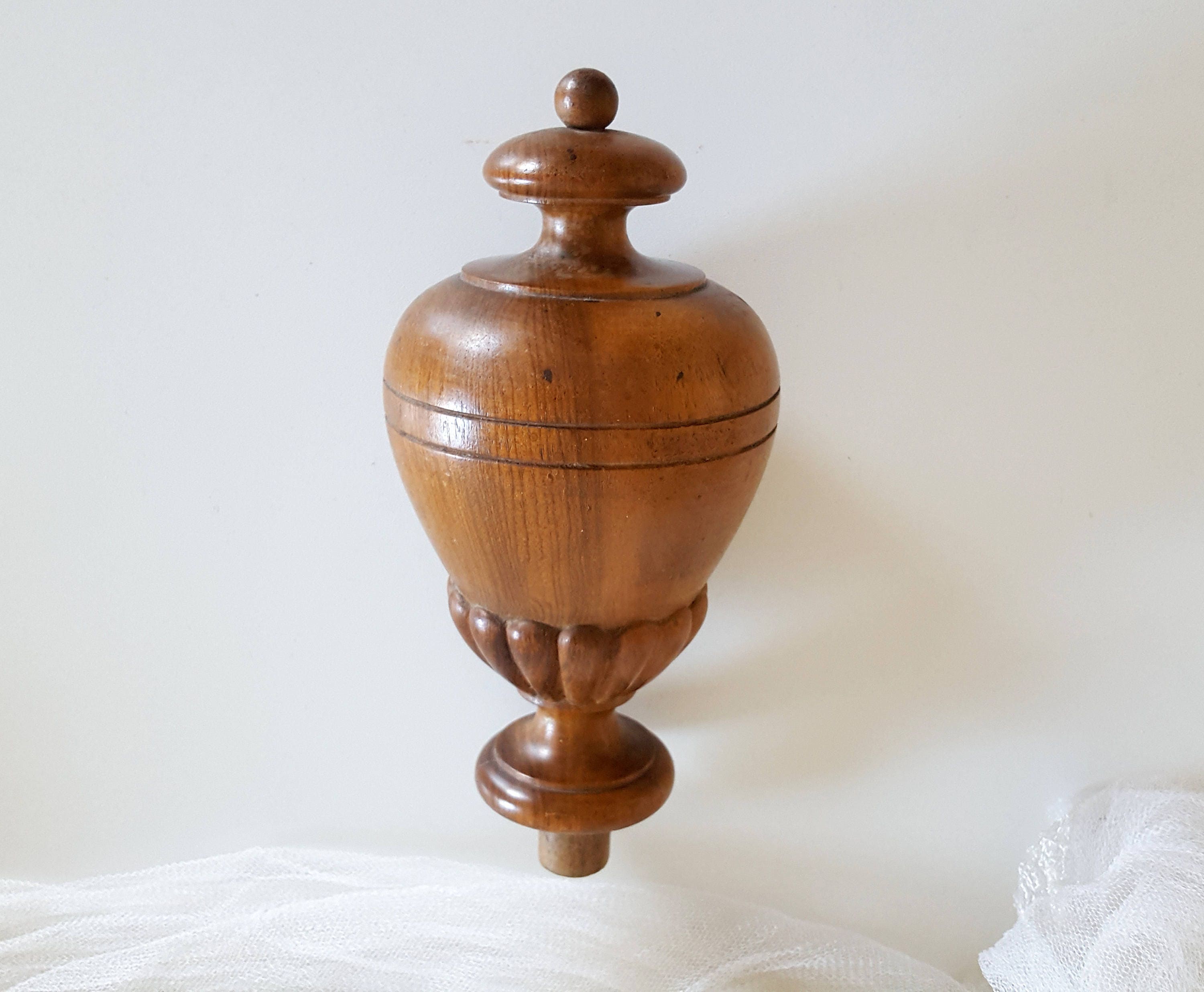 Grand Finial en Bois Ancien Topper de Poteau Récupération Sculptée 8.98