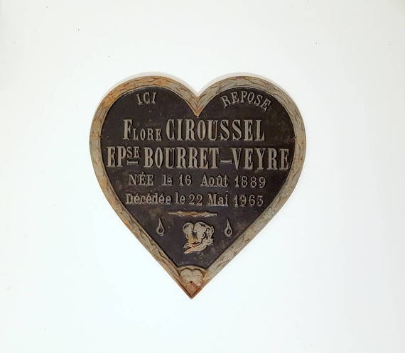 WHITE HEART SILVER FEATHER PLAQUE MEMORIAL GRAVESIDE CEMETERY ORNAMENT TRIBUTE