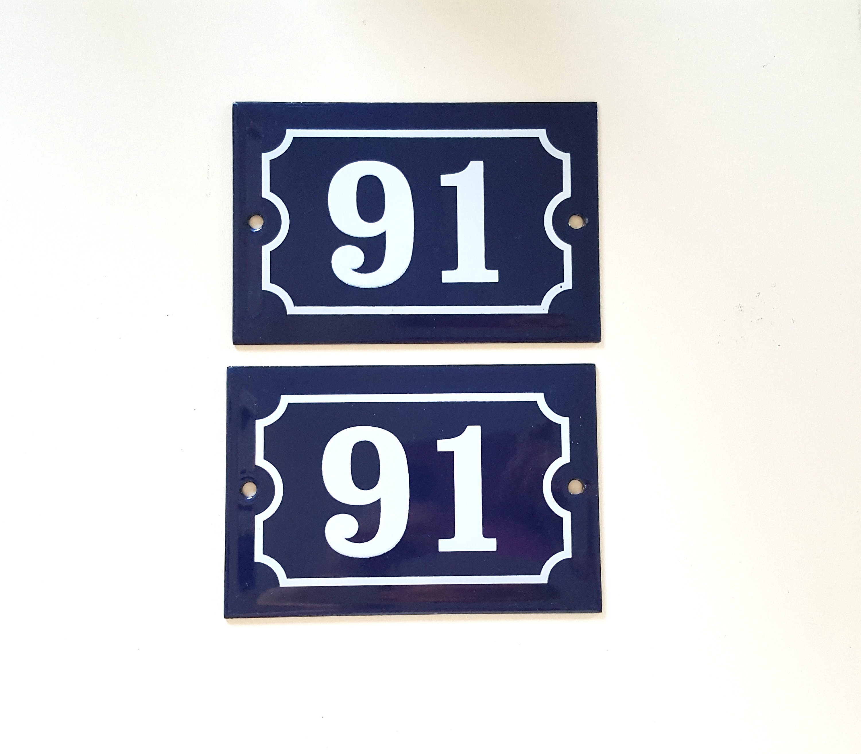 SMALL ANTIQUE STYLE ENAMEL DOOR NUMBER 91 SIGN PLAQUE HOUSE NUMBER SIGN