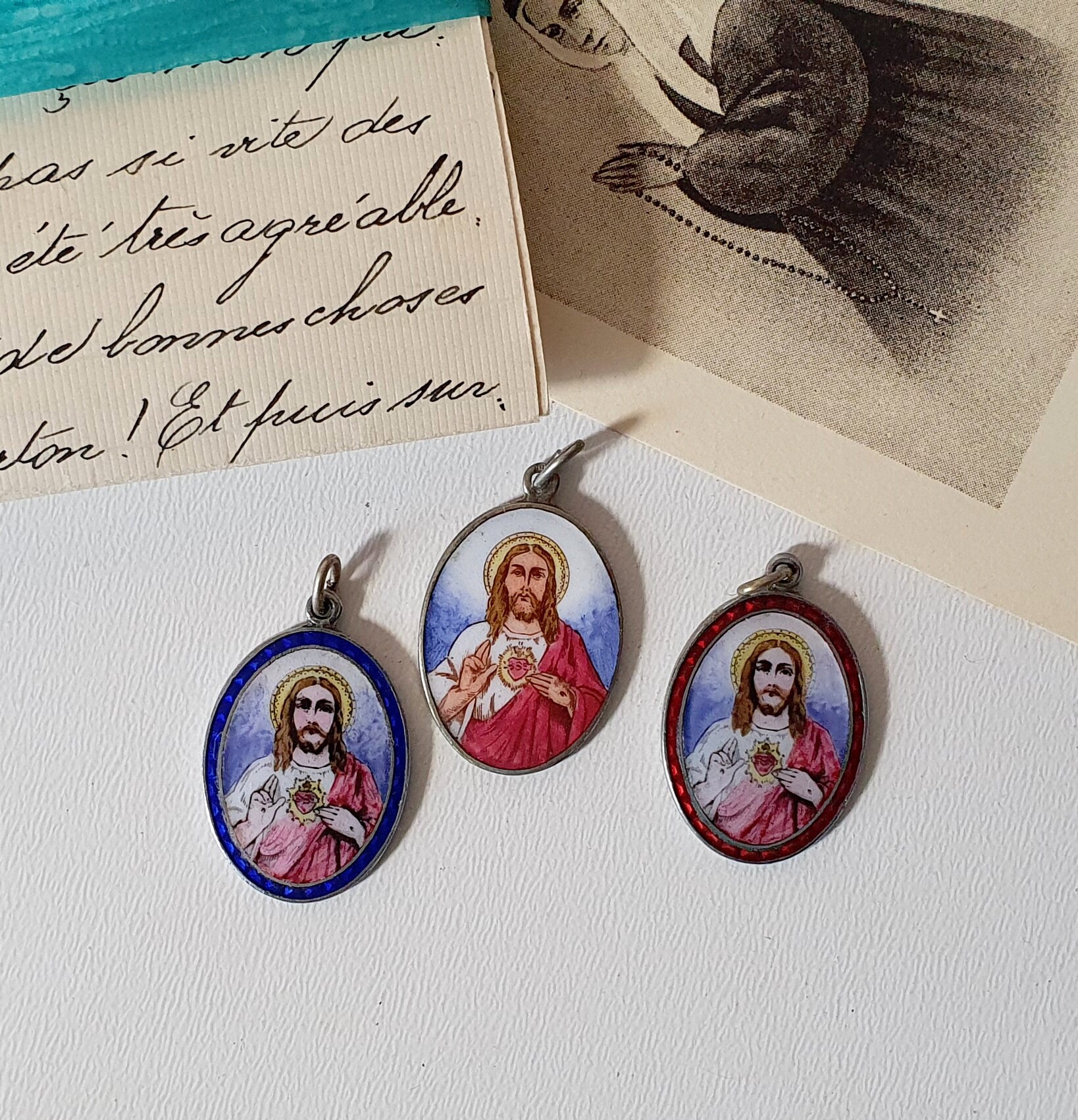 Médaille Émaillée Antique Jésus Cœur Flamboyant Pendentif Argenté Français Collier Religieux Médaill