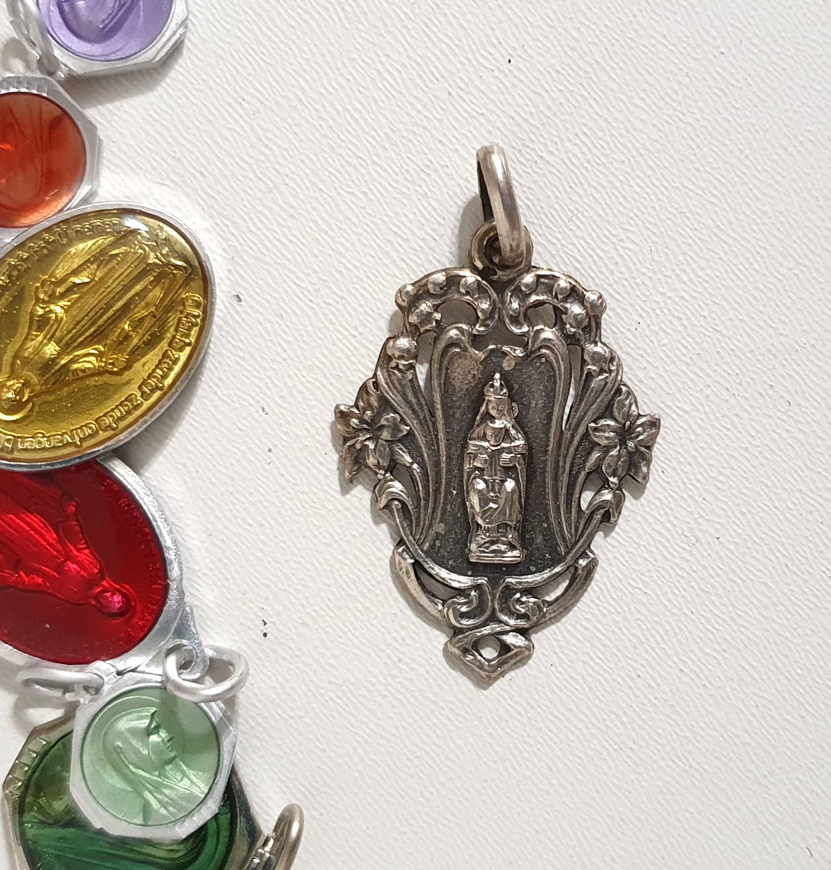 Médaille Notre-Dame Antique Français Charme Religieux Pendentif Médaillon Bijou Catholique en Argent