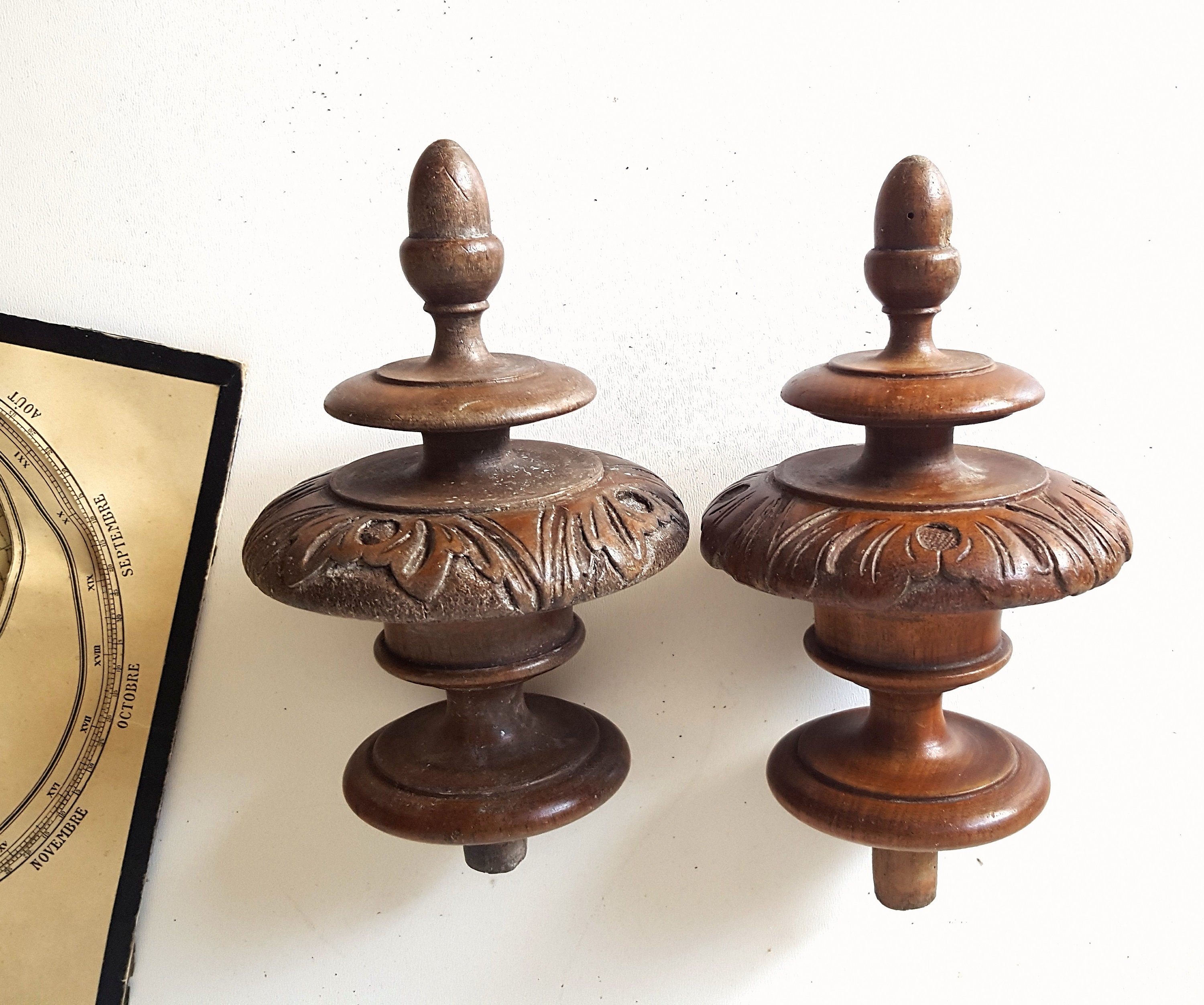 Bois Antique Finial 2 Ornement Sculpté Pour Meubles ou Affichage de Maison 5, 67 Pouces