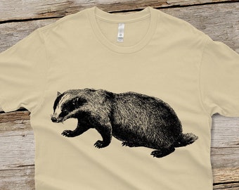 Badger Unisex Shirt -Badger T-shirt - Men's animal shirt -Men's graphic tee - Gifts for Men and Women - Unisex Sizing - Cute Animals