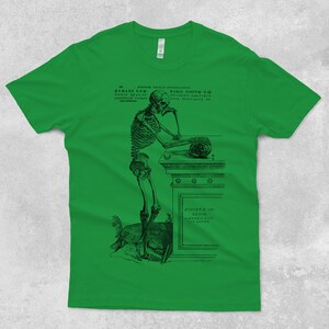 Black & white Skeleton pondering T-shirt - vintage.