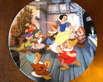 Disney Wall Art Plate "Dance of Snow White & Seven Dwarfs"