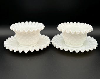 フェントン社製ホブネイル模様ミルクガラスボウル＆ソーサーセット