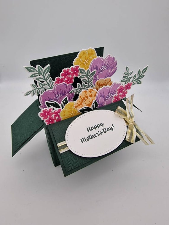 UK Greetings Biglietto Compleanno Per Mamma – Pop-up Con Furgoncino Di Fiori, Formato 21x21 Cm Con Busta - 4
