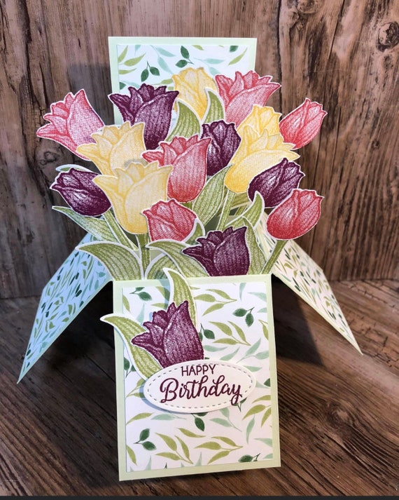 UK Greetings Biglietto Compleanno Per Mamma – Pop-up Con Furgoncino Di Fiori, Formato 21x21 Cm Con Busta - 5