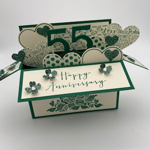 Tarjeta de aniversario esmeralda, 55 años, aniversario de bodas, tarjeta emergente en una caja, 3D, años de casados, felicitaciones, aniversario importante,