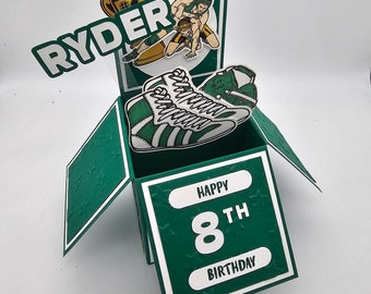 Lucha libre; lucha, luchador, deporte de contacto; deporte; tarjeta de cumpleaños desplegable; tarjeta 3D personalizada en una caja