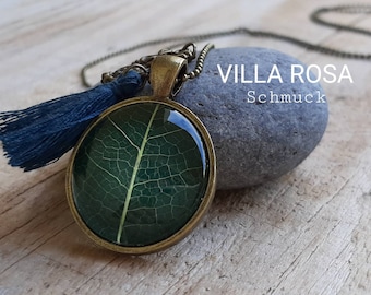 Collier de feuilles véritables avec pendentif médaillon collier en bronze vert avec pompon en coton et petit hibou bijoux naturels forêt de feuilles naturelles