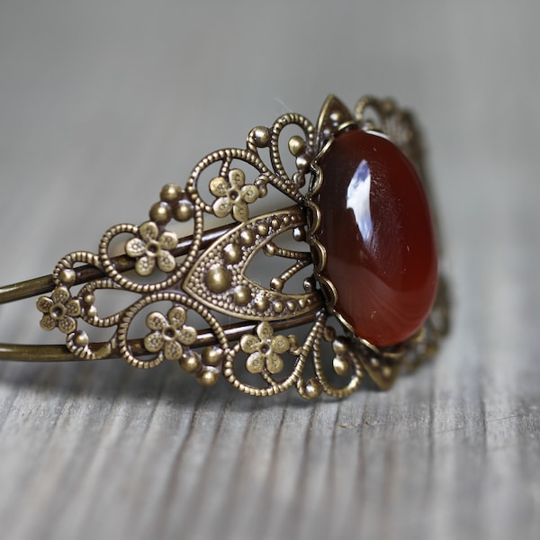 Bronze bangle with large gemstone cabochon agate red boho unique vintage look boho jewelry hippie