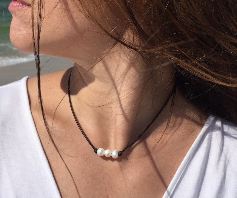 Women's Three Pearl Necklace, Unique Gift for Daughter, Petite Freshwater Pearls on Leather Cord, Boho Beach Jewelry, Choose your Leather image 2