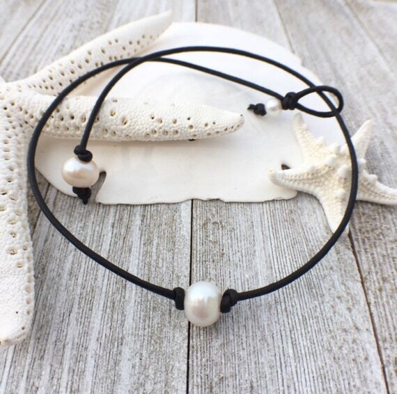 Womens Pearl Choker Necklace Single 