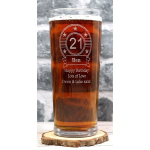 Graviert/Personalisierte Geburtstags-Design Pint-Glas-Geschenk für 18./21./30./40./50./60./65./Vater/Sohn