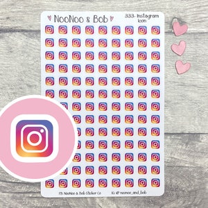 Pode incluir: Folha de adesivos com ícones do Instagram com um gradiente de laranja, amarelo e azul. A folha tem o texto "NooNoo & Bob" e "333- Instagram icon". Um círculo rosa com o logotipo do Instagram está no canto inferior esquerdo.