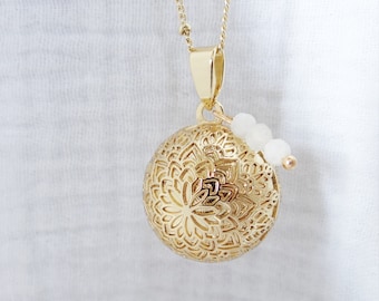 Bola de grossesse or motifs fleurs mandala, Pierre de lune et quartz rose. Perle lithothérapie