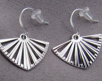 Silver Dangle Fan Earring