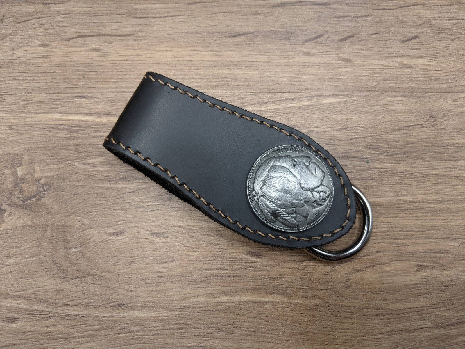 2021 Luxury MenS Waist Buckle Leather Presbyopia Keychain Pendant