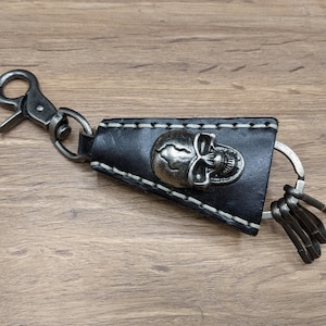 Skull Leather Keychain Key Fob Key Ring Leather Key Chain Mens Keychain Key Chains Key Chain Black Belt Loop Key Chain Biker Leather Gift