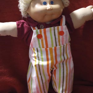 Tvådelad overall och skjorta som passar Cabbage Patch-docka 40 cm
