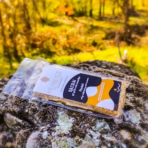 Traditional Pasteli 40g with our famous and awarded blossom honey