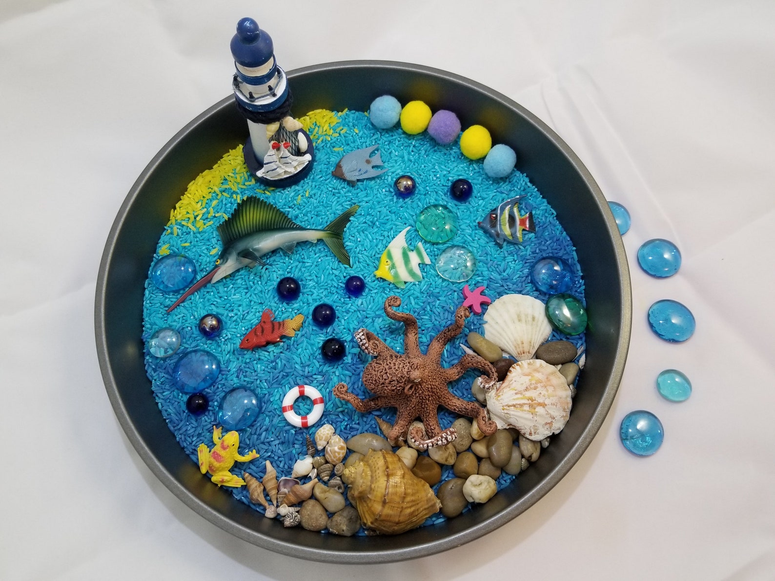 Sensory box. Activity bin early development Montessori Etsy