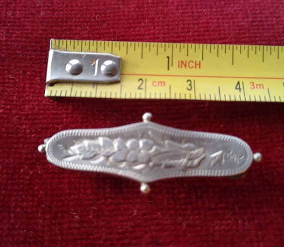 Hallmarked Silver Victorian Birmingham 1888 Brooch Gem